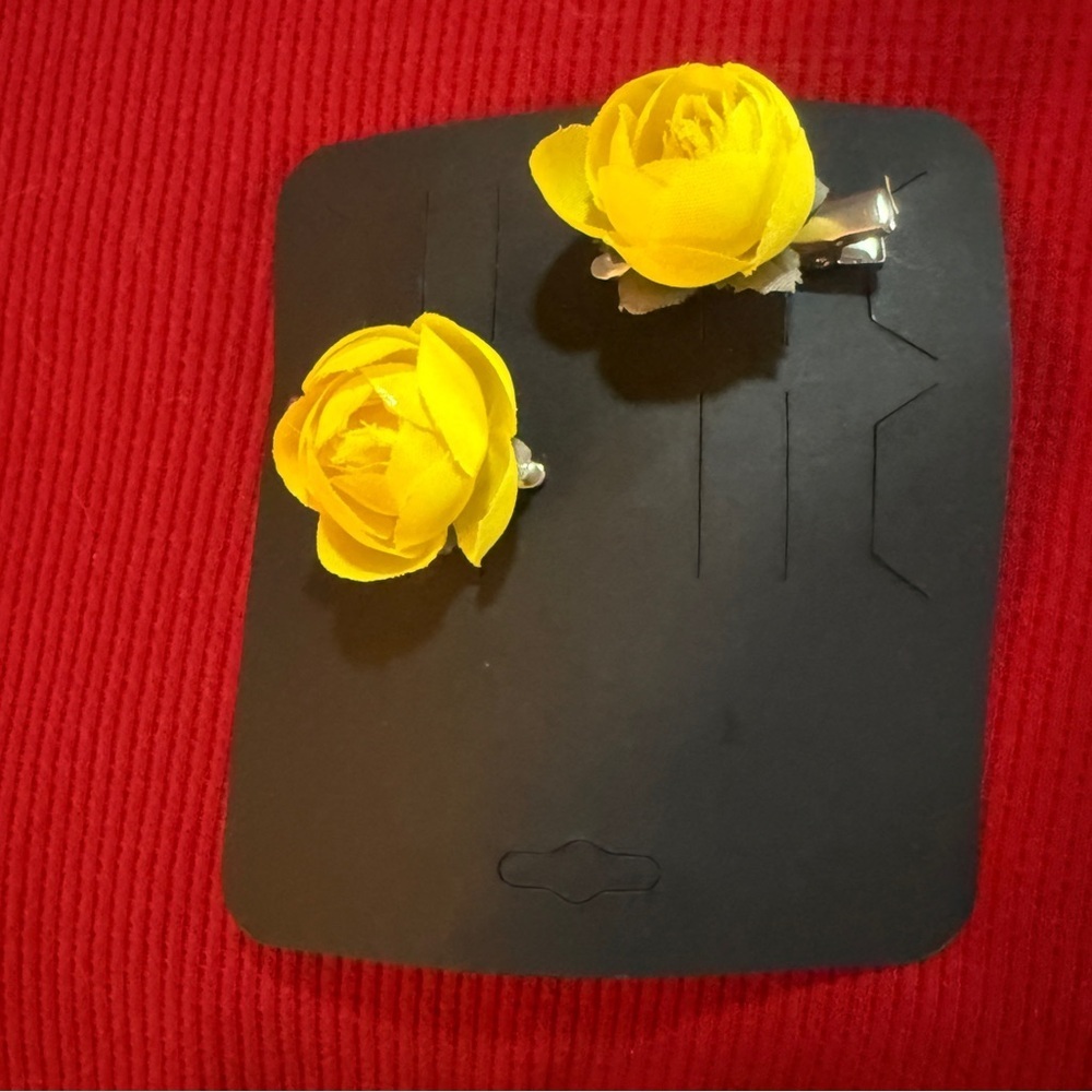 Yellow Rose Hair Clips - Picture 4 of 4